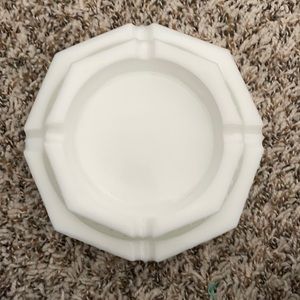 VTG! Set of 2 1960’s Fenton Milk Glass Ashtrays